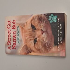 A Street Cat Named Bob soft cover book
